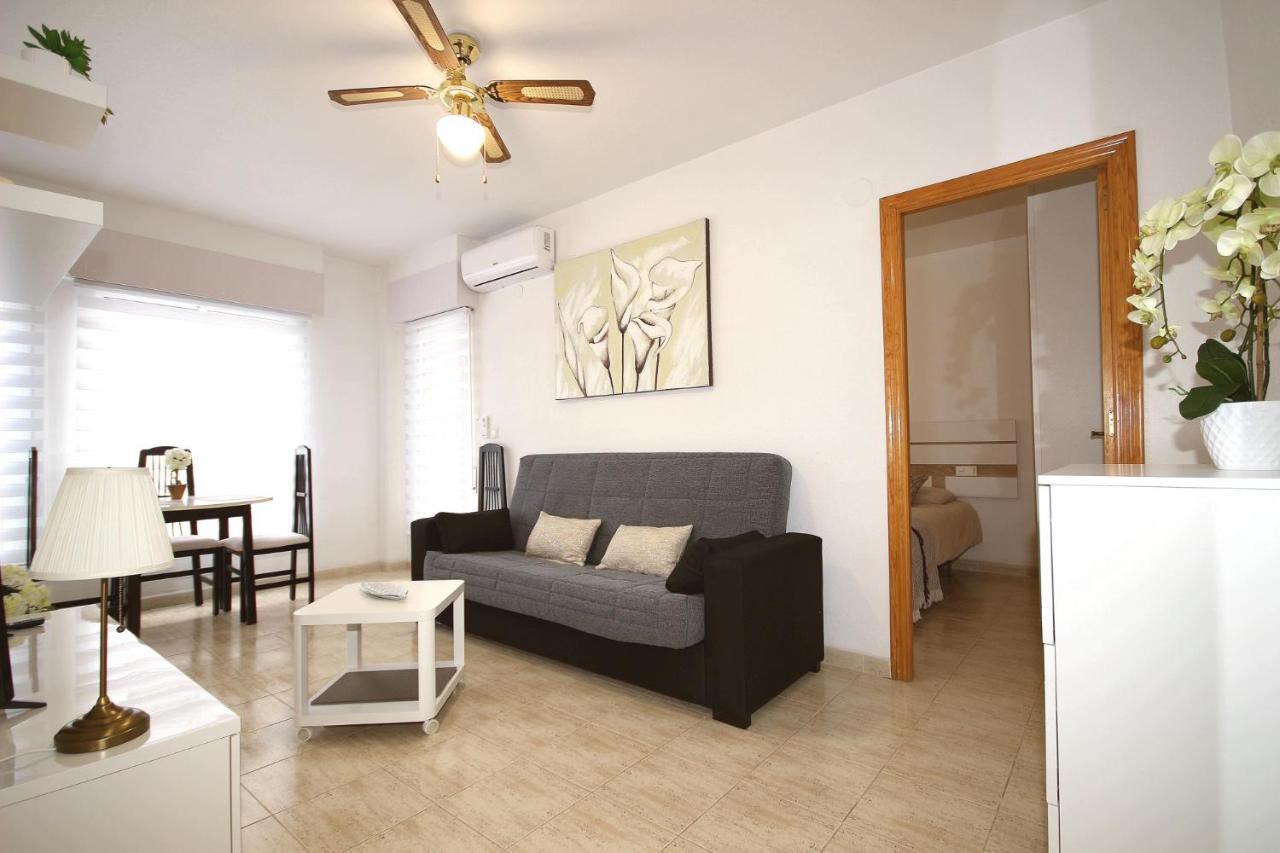 Del Cura Beach Apartment Torrevieja Luaran gambar